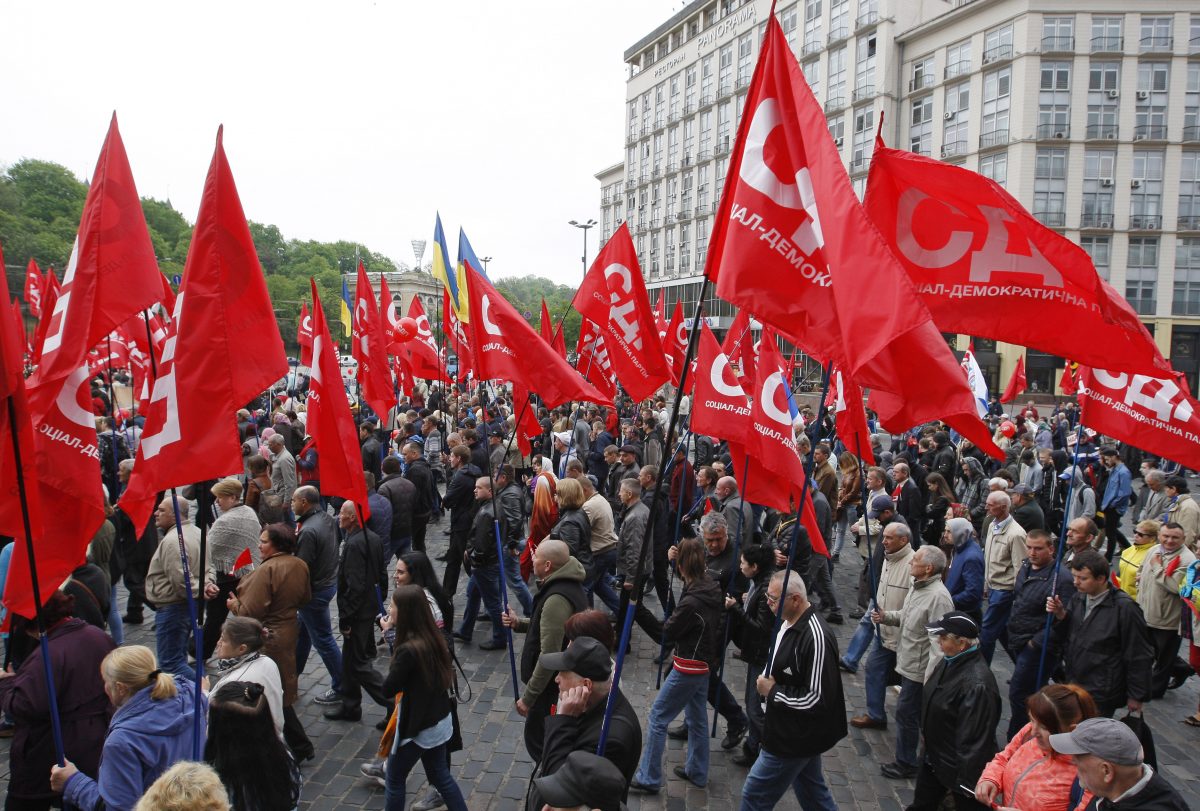 Hiljade radnika okupilo se na centralnom trgu u Kijevu tražeći veća radnička prava i bolje uvjete rada