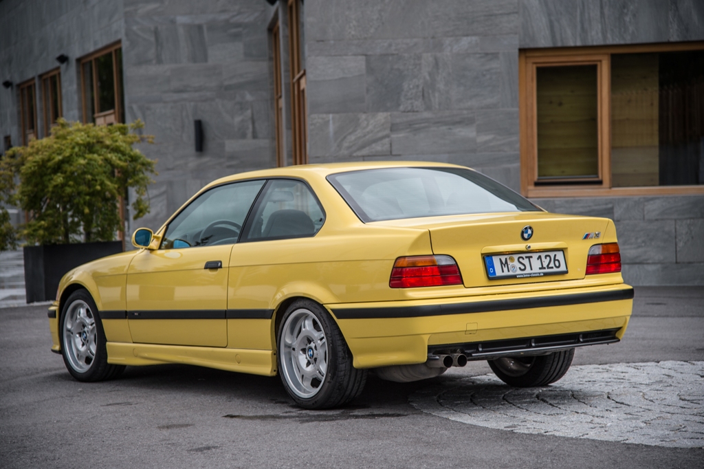 P90233287_highRes_the-bmw-m3-coup-e36-