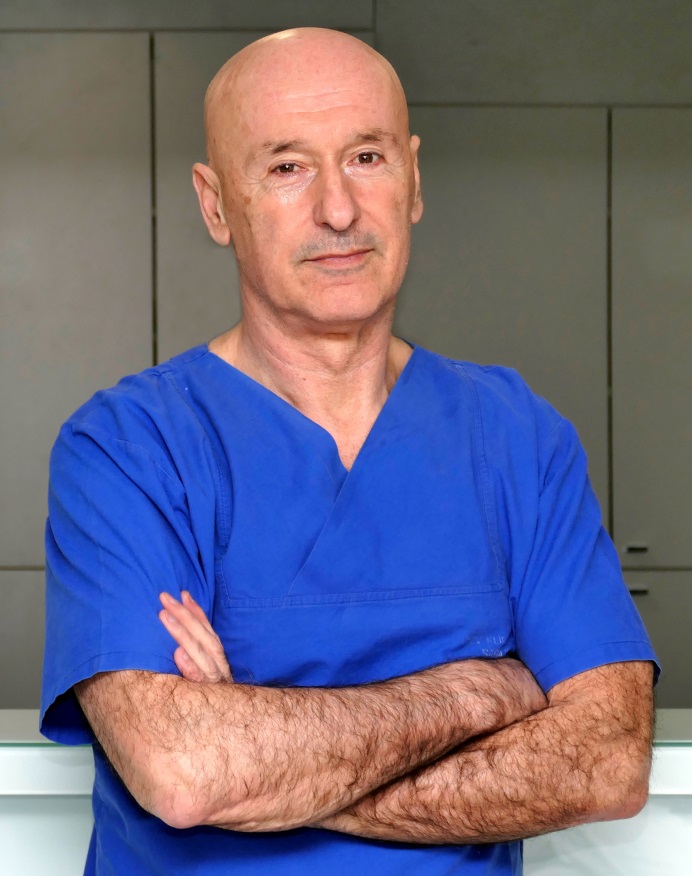 Doktor Emir Solaković