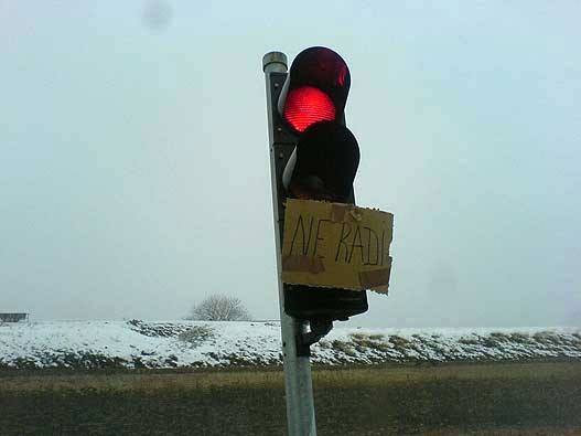 Fino piše: Ne radi zeleno na semaforu!, Life.ba