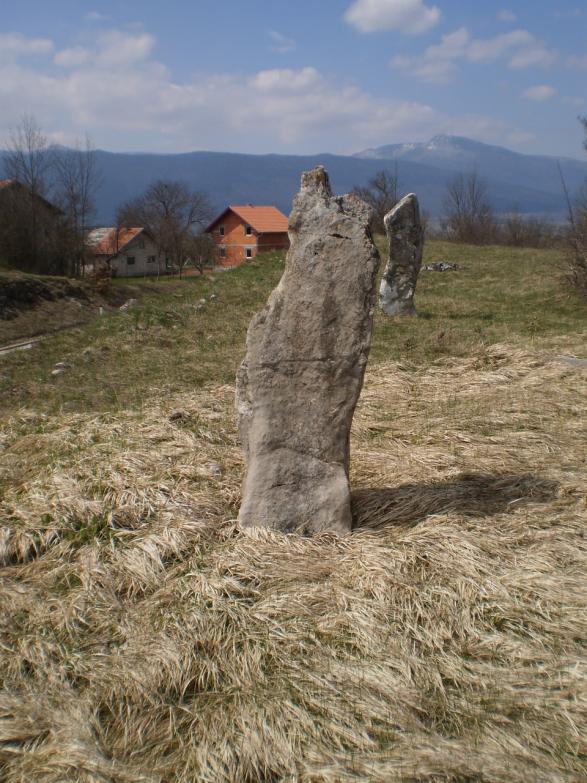 Prahistorijske monolitne ploče kod Bosanskog Petrovca, Life.ba