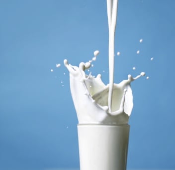Agencija za sigurnost hrane BiH: Zabranjen uvoz mlijeka iz Kine, Life.ba