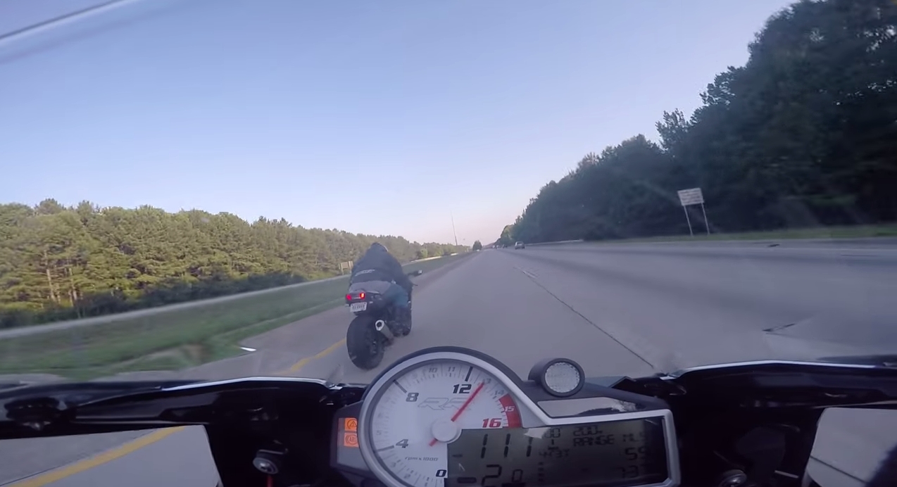 2015 Kawasaki H2 vs 2015 BMW S1000RR [video], Life.ba