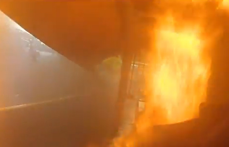 Prvo prevrtanje, pa procuri benzin, a onda stiže i vatra! Ovako to izgleda (VIDEO), Life.ba