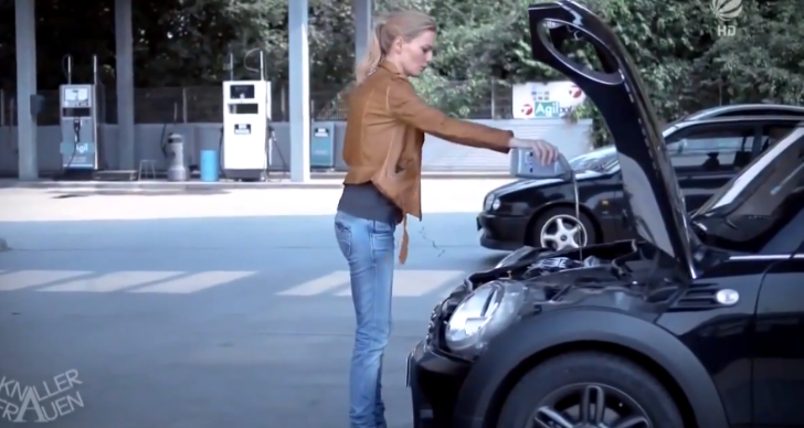 Gledaj i uči: Ovako se NE mijenja ulje u motoru automobila (VIDEO), Life.ba