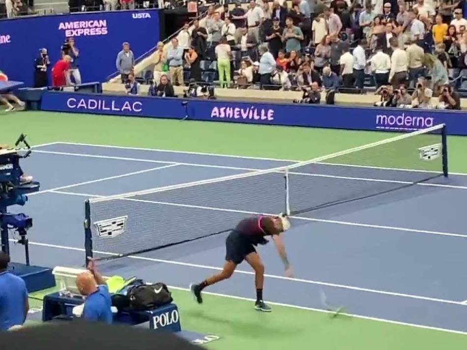 (VIDEO) Scena na US Openu: Izgubio, pa počeo divljati i bacati stvari okolo, Life.ba
