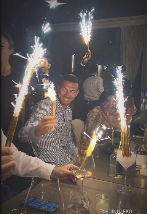 Dijamant proslavio 37. rođendan u elitnom restoranu u krugu porodice i prijatelja, Life.ba