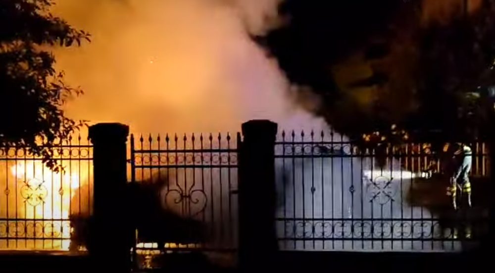 (VIDEO) Političaru zapaljen automobil, koja je pozadina paljevine?, Life.ba